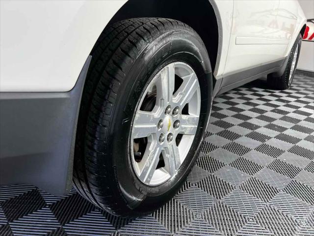 used 2011 Chevrolet Traverse car, priced at $3,995