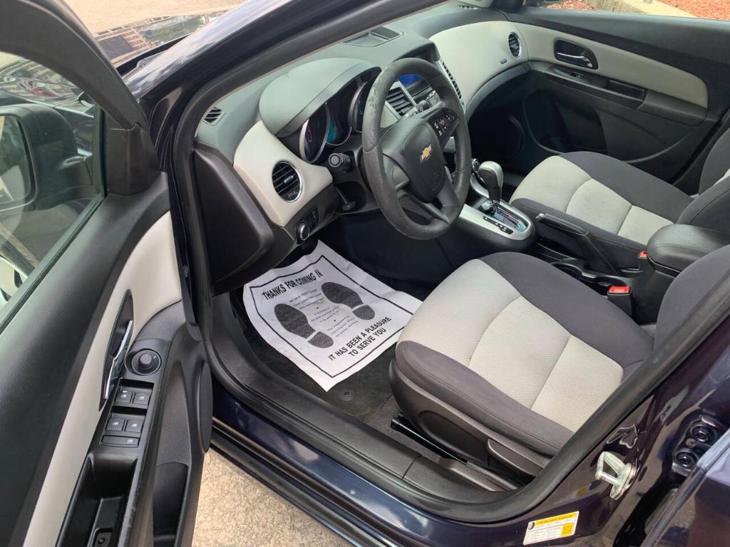 used 2014 Chevrolet Cruze car, priced at $7,495