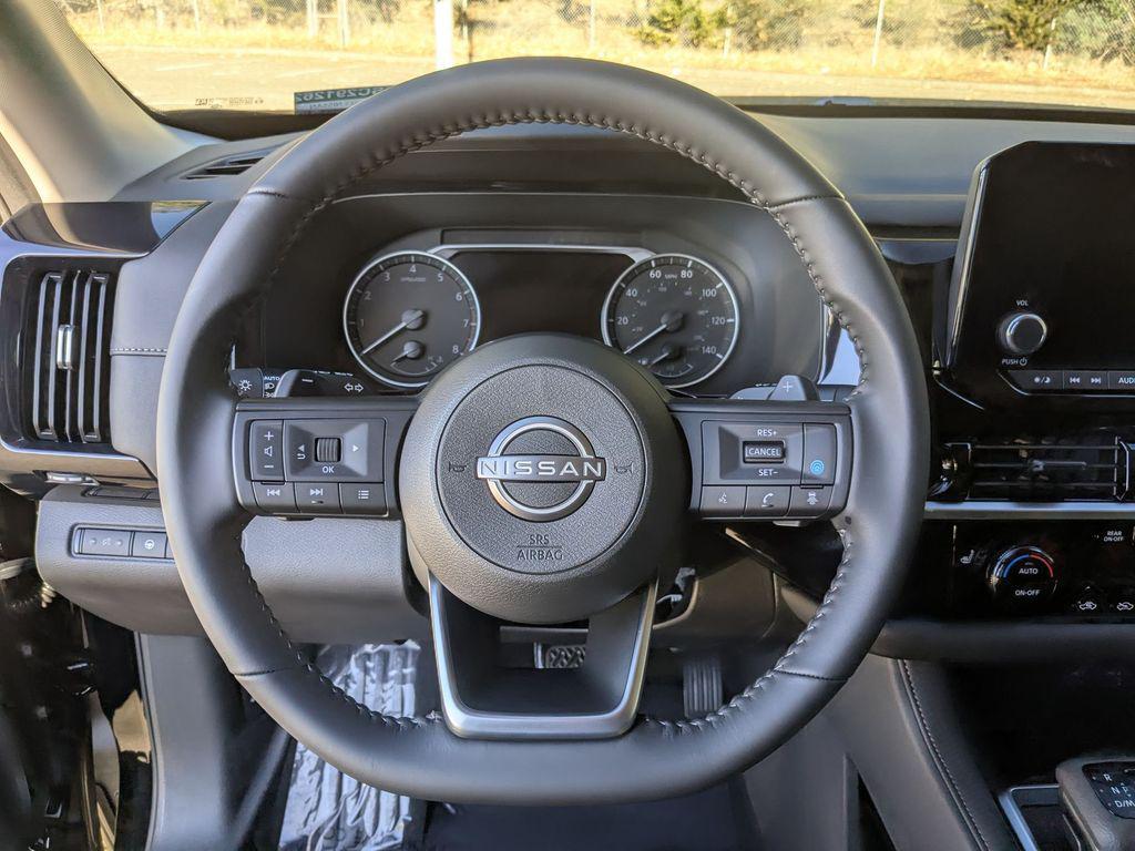 new 2025 Nissan Pathfinder car, priced at $36,584