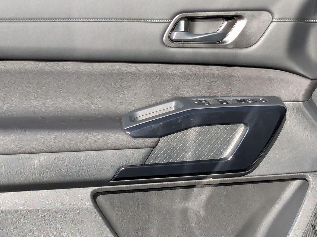 new 2025 Nissan Pathfinder car, priced at $36,584