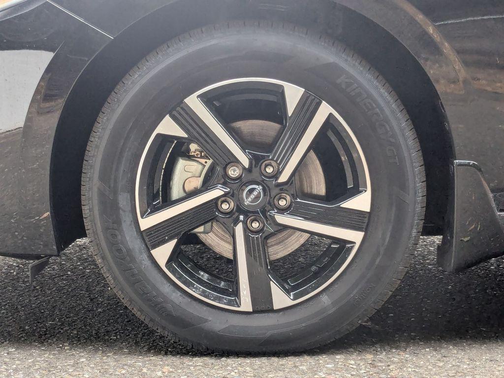 new 2025 Nissan Sentra car, priced at $22,125