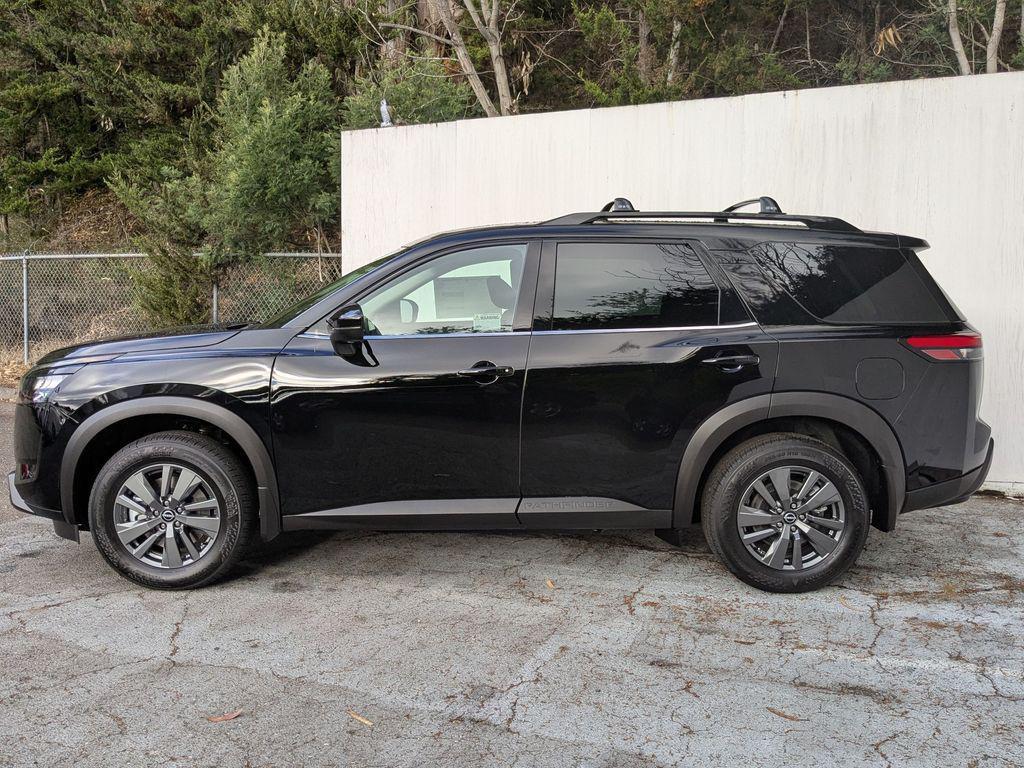 new 2025 Nissan Pathfinder car, priced at $34,772