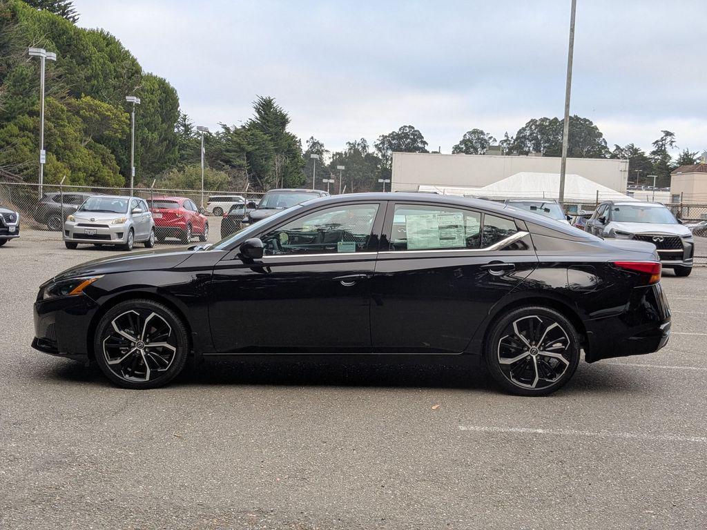 new 2025 Nissan Altima car, priced at $31,980