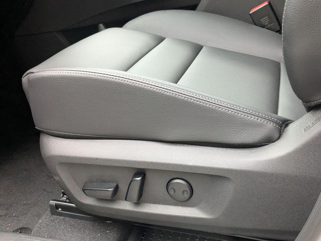 new 2025 Nissan Rogue car