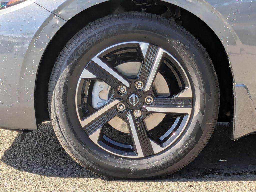 new 2025 Nissan Sentra car, priced at $22,300