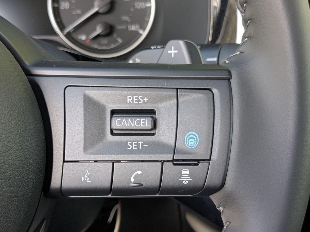 new 2025 Nissan Pathfinder car, priced at $34,772