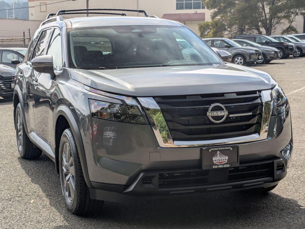 new 2025 Nissan Pathfinder car, priced at $34,772