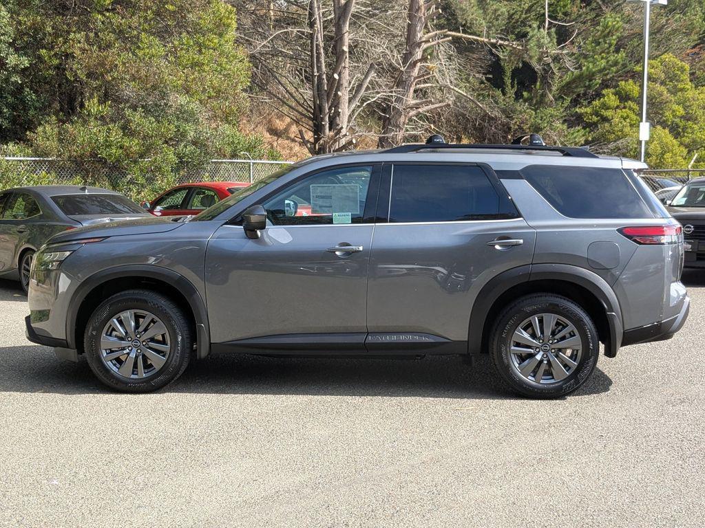 new 2025 Nissan Pathfinder car, priced at $34,772