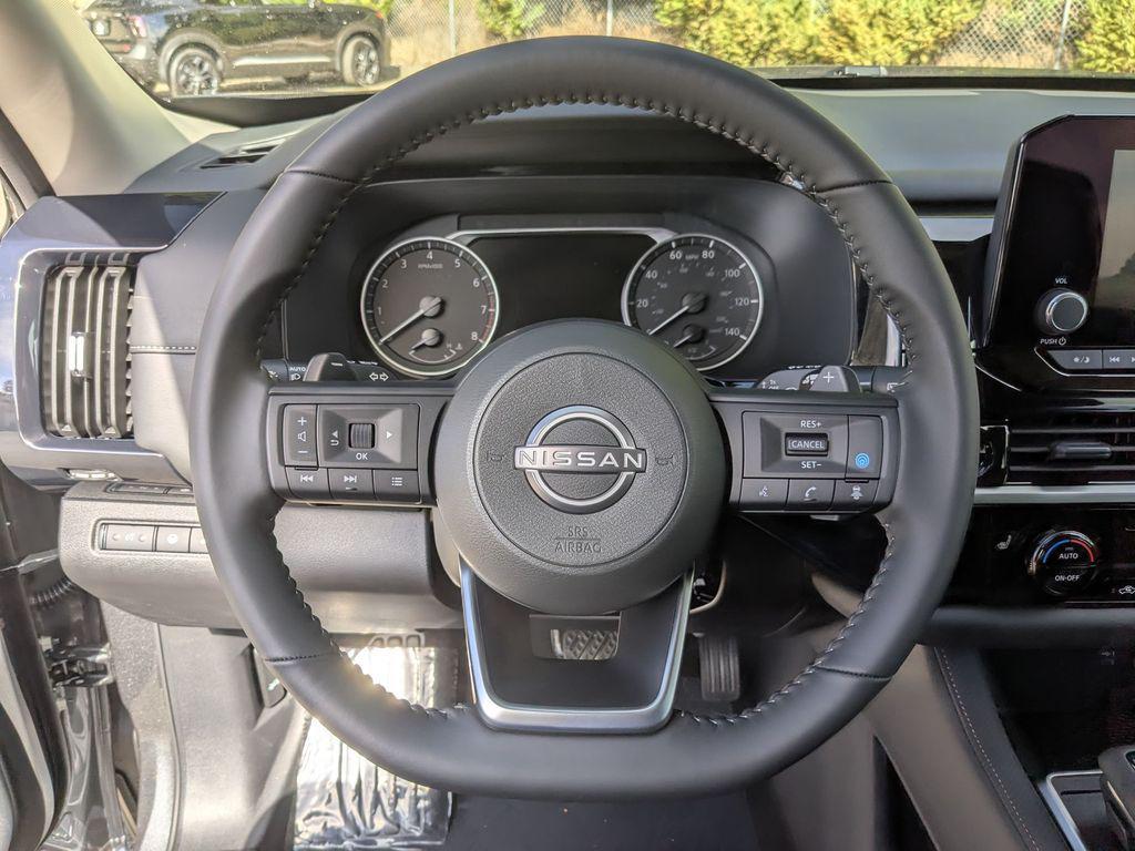 new 2025 Nissan Pathfinder car, priced at $34,772