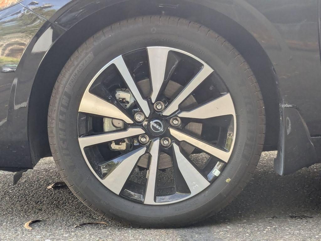 new 2025 Nissan Sentra car, priced at $25,625