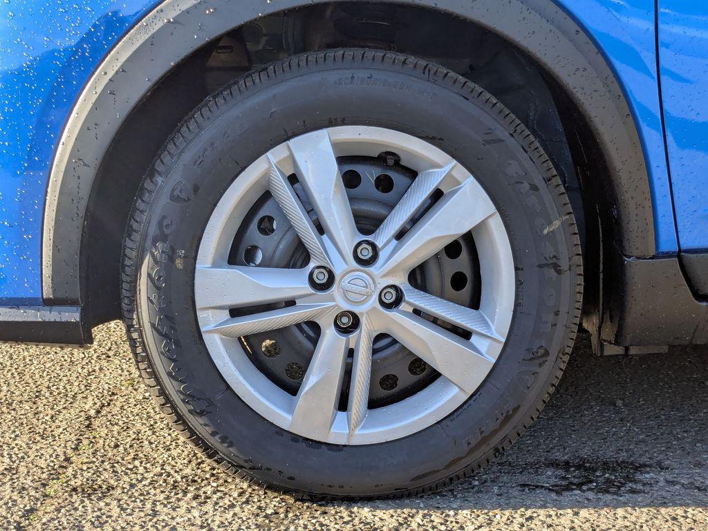 new 2025 Nissan Kicks car, priced at $22,865