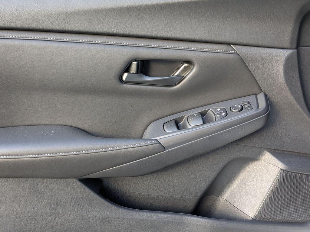 new 2025 Nissan Sentra car, priced at $21,925