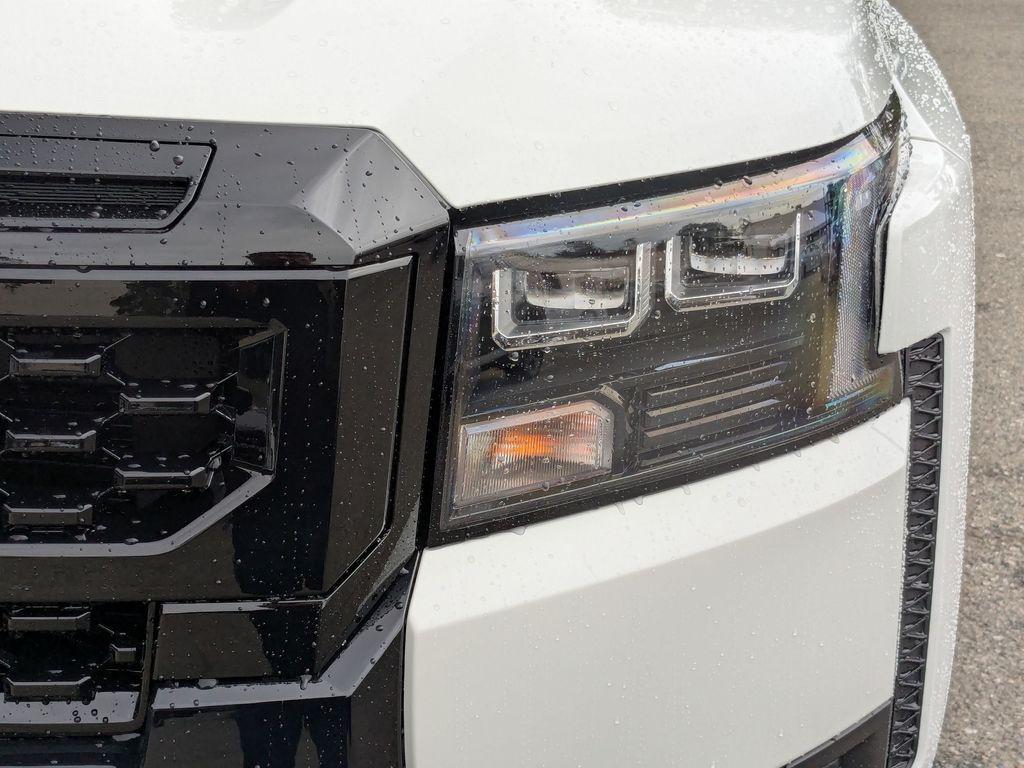 new 2026 Nissan Frontier car, priced at $40,915