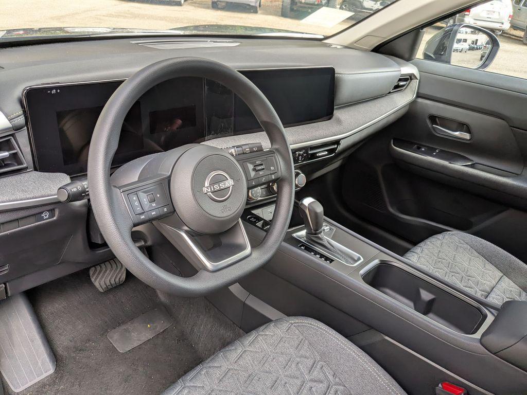 new 2025 Nissan Kicks car, priced at $24,095