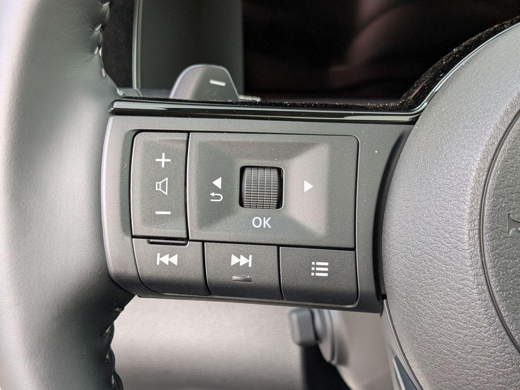 new 2025 Nissan Pathfinder car, priced at $46,061