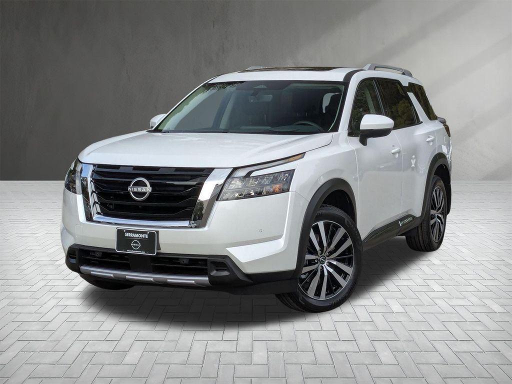 new 2025 Nissan Pathfinder car, priced at $46,061