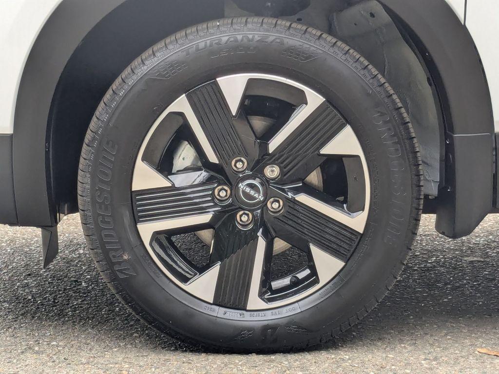 new 2026 Nissan Kicks car, priced at $27,075