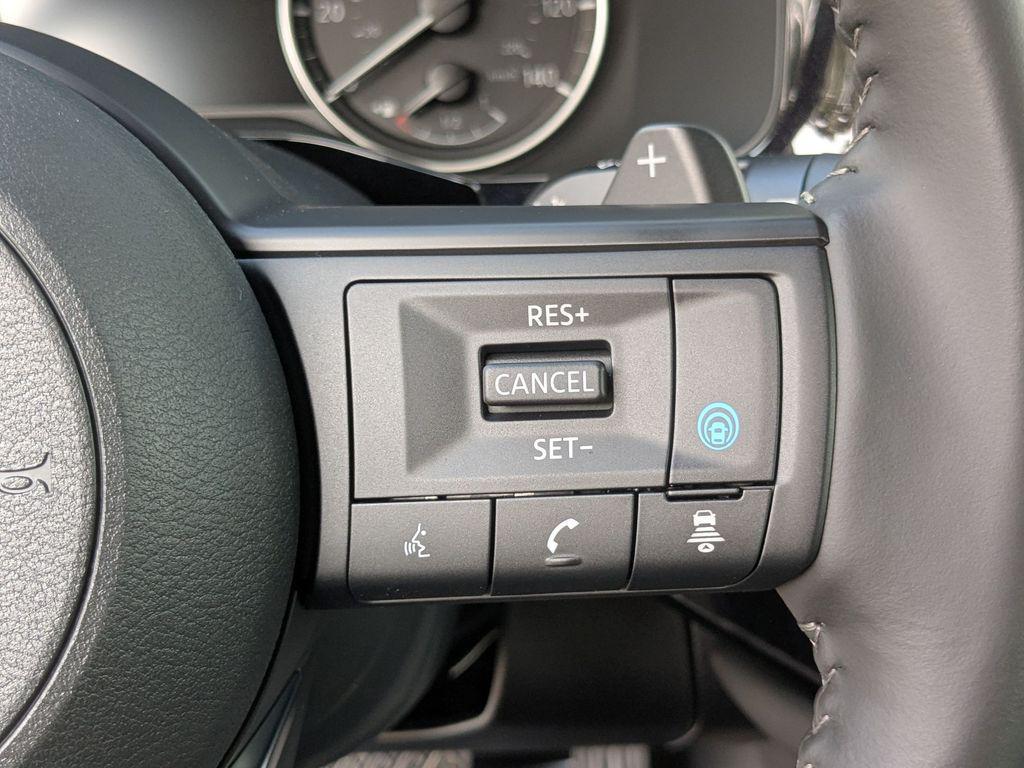 new 2025 Nissan Pathfinder car, priced at $34,772