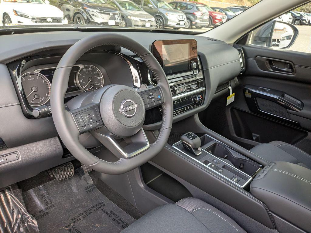 new 2025 Nissan Pathfinder car, priced at $34,772
