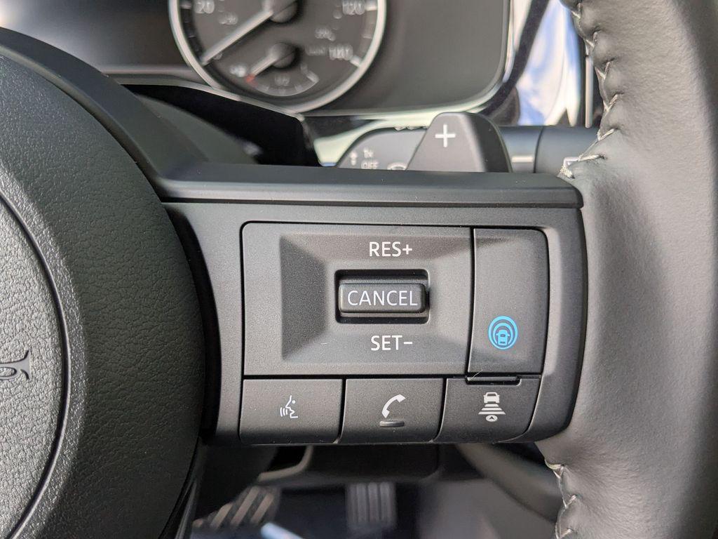 new 2025 Nissan Pathfinder car, priced at $38,861