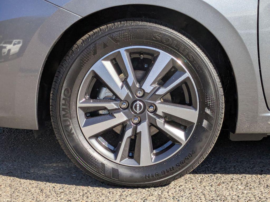 new 2025 Nissan Versa car, priced at $20,945