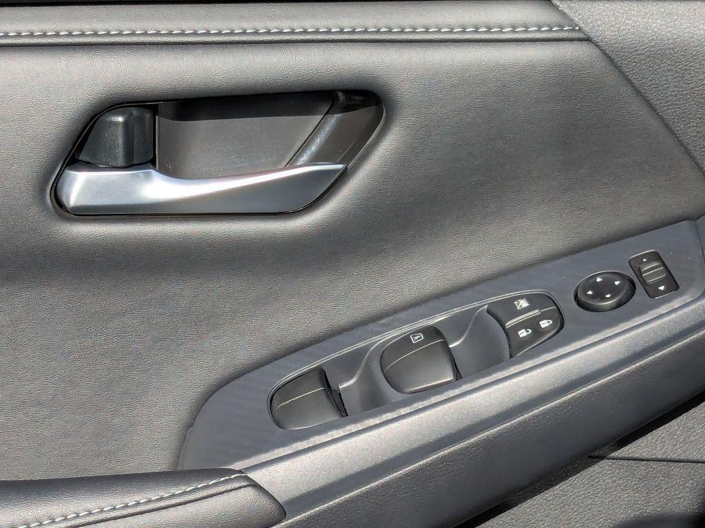 new 2025 Nissan Sentra car, priced at $23,300