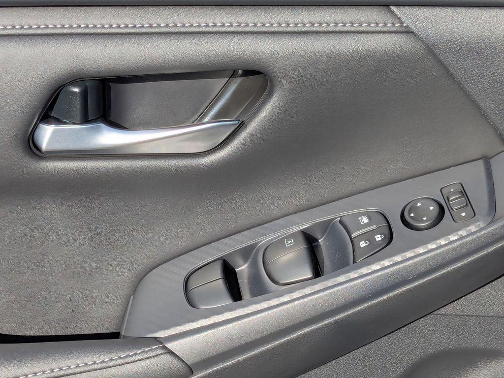 new 2025 Nissan Sentra car, priced at $22,300