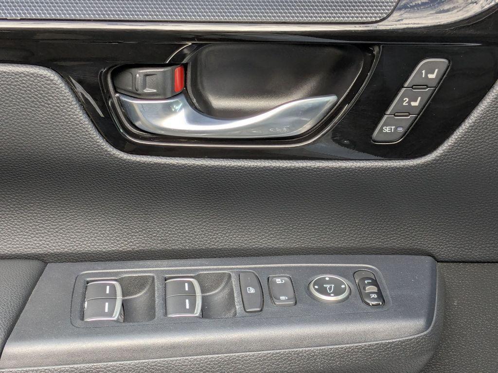 used 2023 Honda CR-V car, priced at $28,977