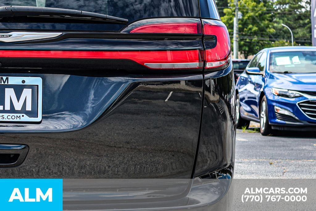 used 2023 Chrysler Pacifica car, priced at $20,120