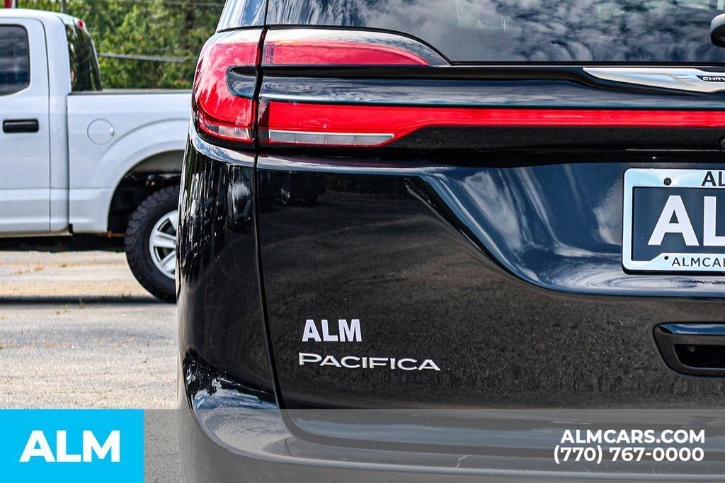used 2023 Chrysler Pacifica car, priced at $20,120
