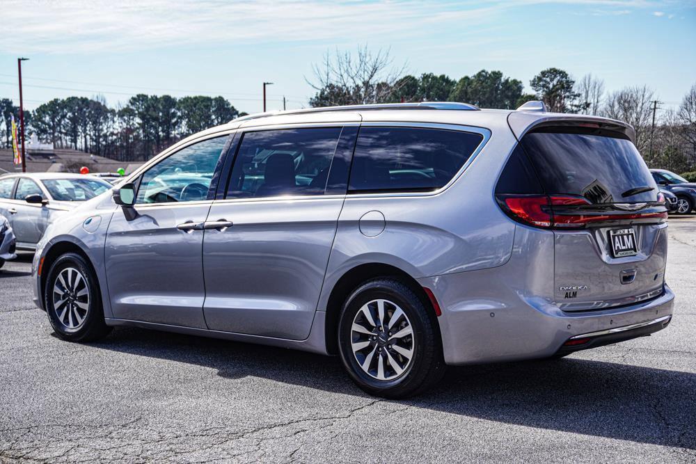 used 2021 Chrysler Pacifica Hybrid car, priced at $21,420