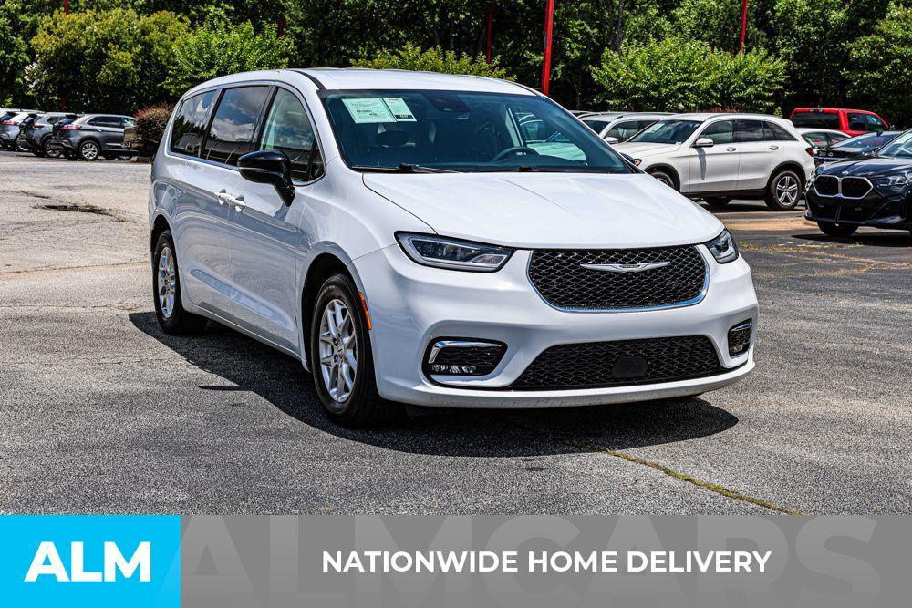 used 2024 Chrysler Pacifica car, priced at $25,420