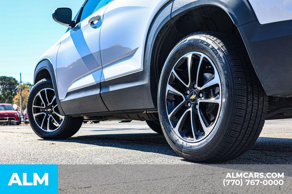 used 2025 Chevrolet TrailBlazer car, priced at $22,420