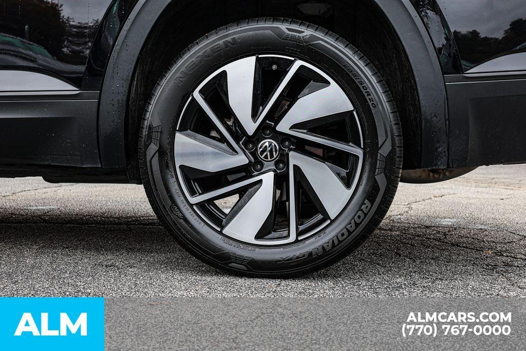 used 2025 Volkswagen Atlas car, priced at $33,920