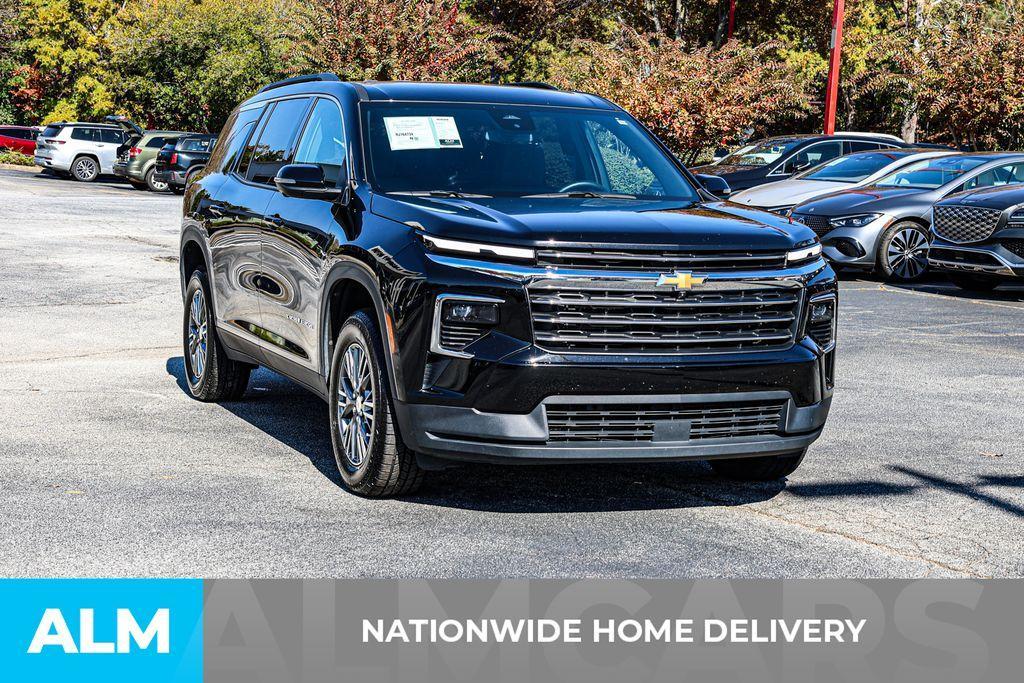 used 2024 Chevrolet Traverse car, priced at $33,420