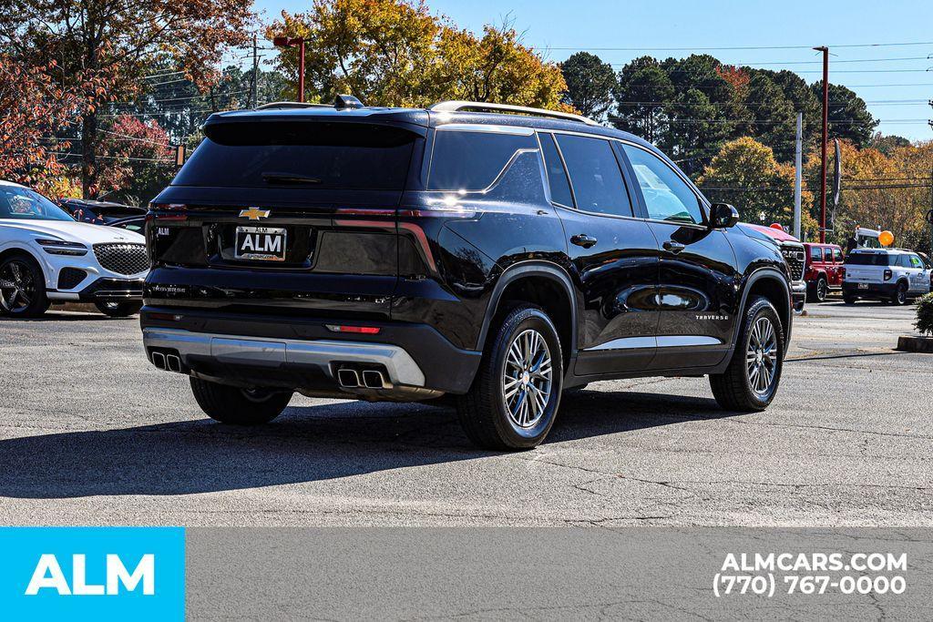 used 2024 Chevrolet Traverse car, priced at $33,420