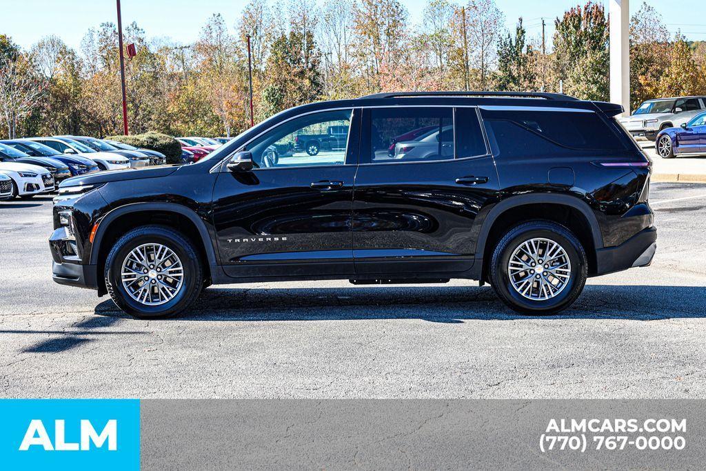 used 2024 Chevrolet Traverse car, priced at $33,420