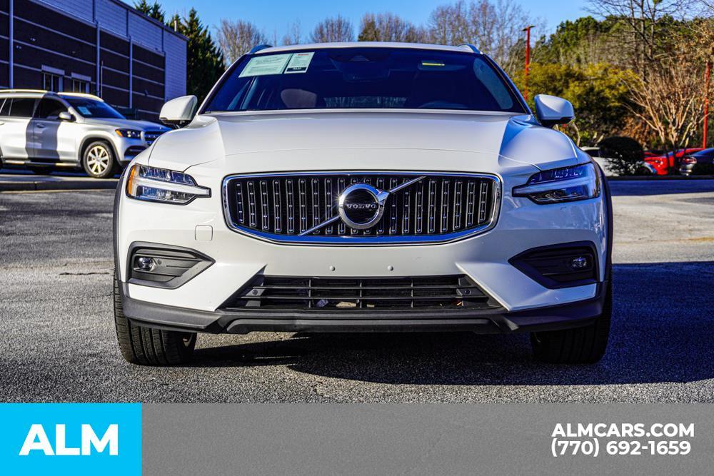 used 2021 Volvo V60 Cross Country car, priced at $28,820