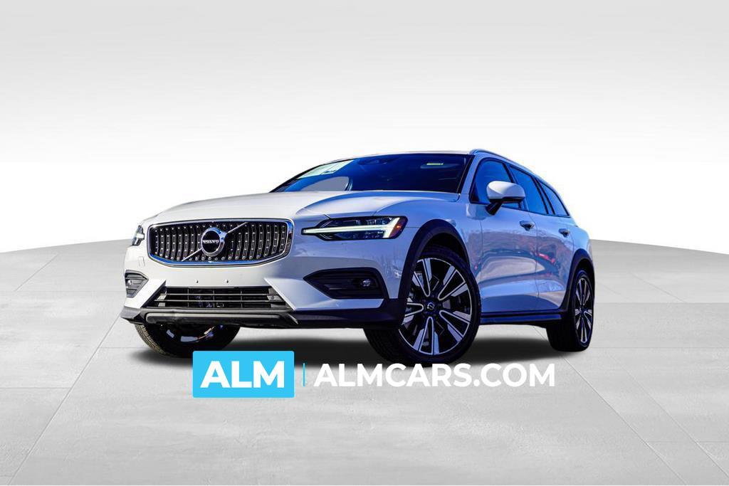 used 2021 Volvo V60 Cross Country car, priced at $28,820