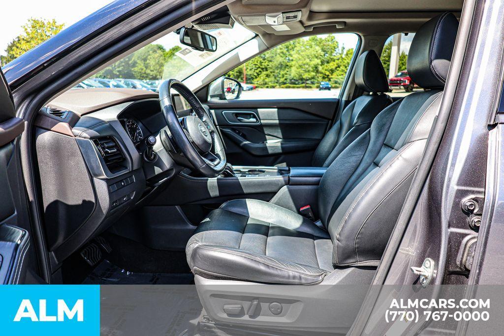used 2021 Nissan Rogue car, priced at $15,960