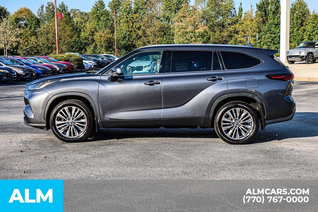 used 2024 Toyota Highlander Hybrid car, priced at $53,470