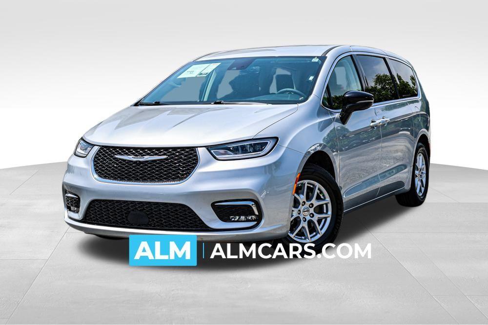 used 2024 Chrysler Pacifica car, priced at $29,420
