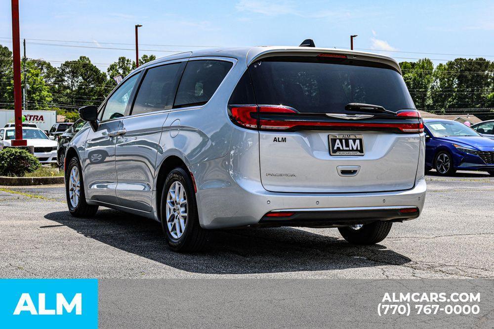 used 2024 Chrysler Pacifica car, priced at $29,420