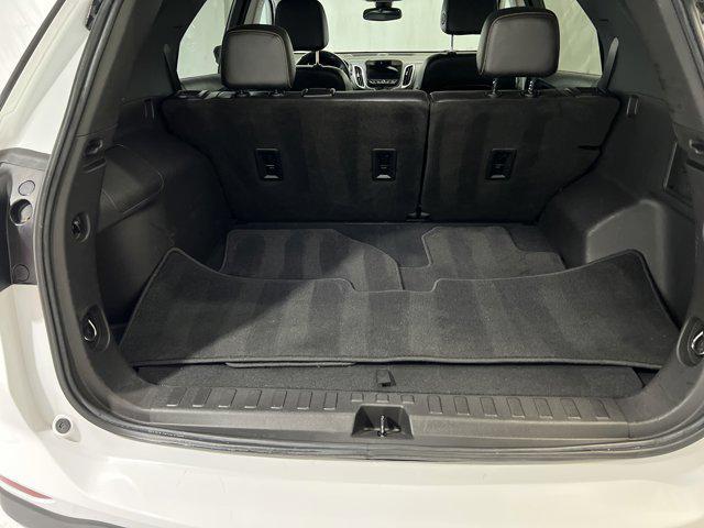 used 2022 Chevrolet Equinox car, priced at $25,420