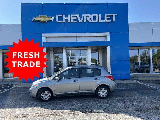 used 2011 Nissan Versa car