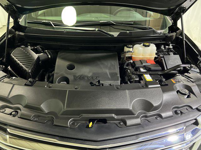 used 2023 Chevrolet Traverse car, priced at $28,999