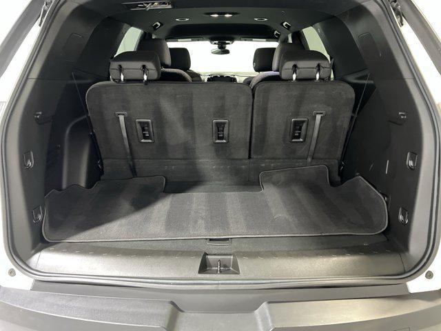 used 2023 Chevrolet Traverse car, priced at $31,988
