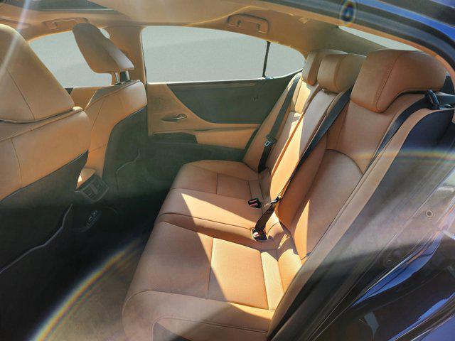 new 2025 Lexus ES 350 car, priced at $49,264