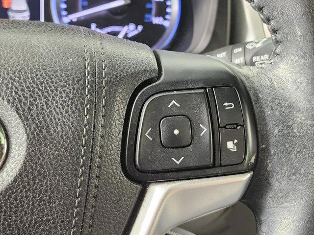 used 2016 Toyota Highlander car, priced at $22,328