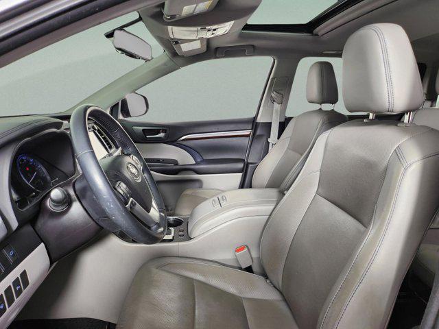 used 2016 Toyota Highlander car, priced at $22,328
